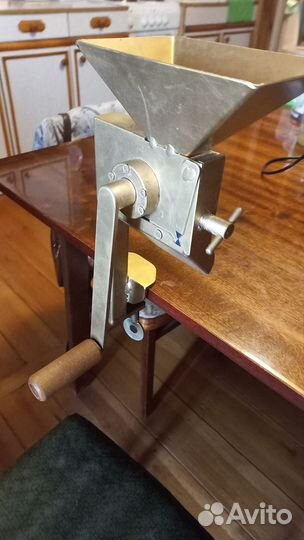 Орехоколка