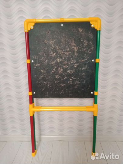 Доска для рисования фломастерами и мелками