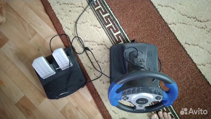 Руль и педали