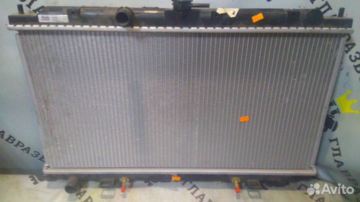 Радиатор охлаждения Nissan Almera N16 2000-2006