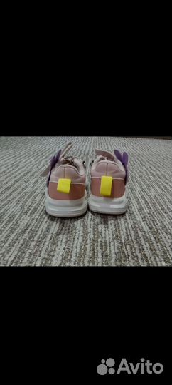 Кроссовки для девочки 23 размер