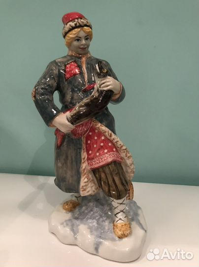 Фарфоровые статуэтки