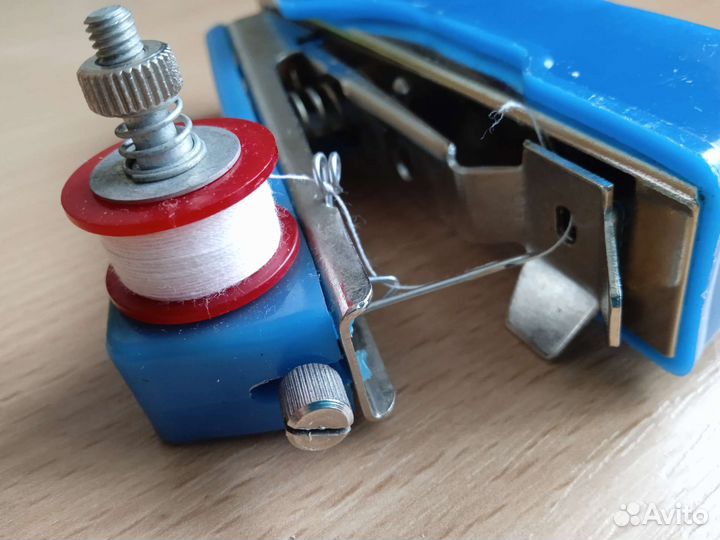 Ручная мини швейная машинка