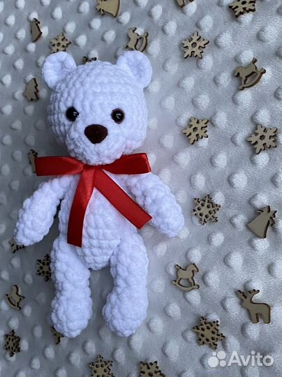 Плюшевый мишка вязаный