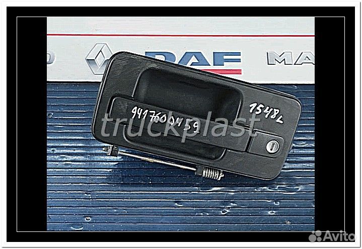 Есть 9417600459 Ручка двери наружная левая Mercedes