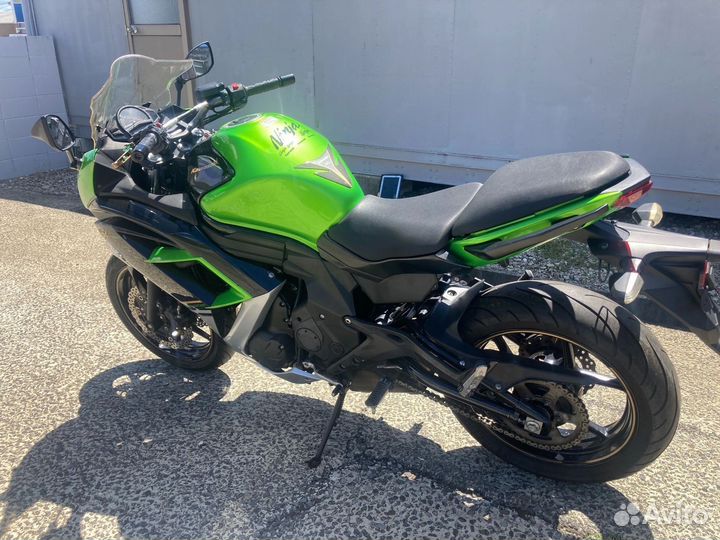 Kawasaki Ninja 400 SE