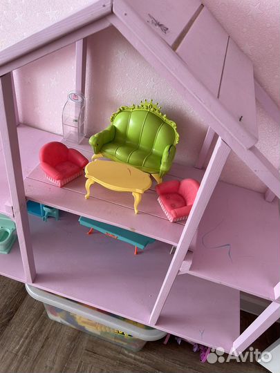 Домик кукольный