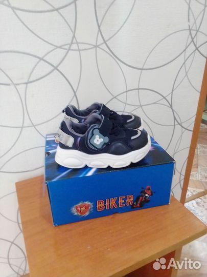 Обувь для мальчиков 24 25р цена за всё