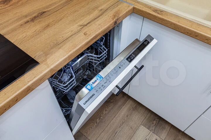 2-к. квартира, 46 м², 1/20 эт.