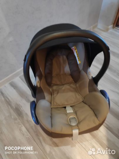 Автолюлька maxi cosi pebble с базой