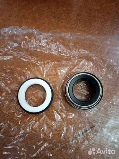 Сальник водяного насоса Jabsco 21849