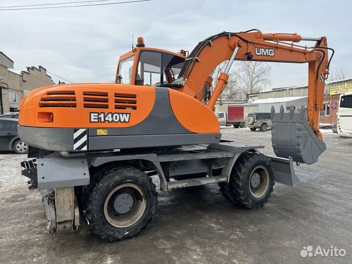 Колёсный экскаватор UMG E140W, 2018