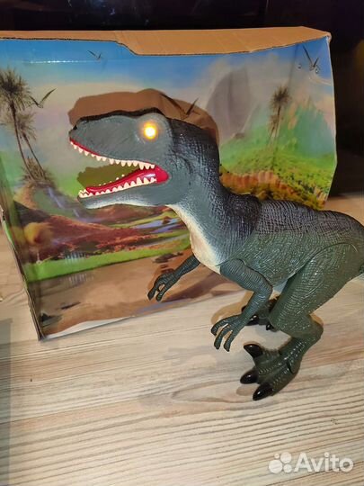 Динозавр интерактивный