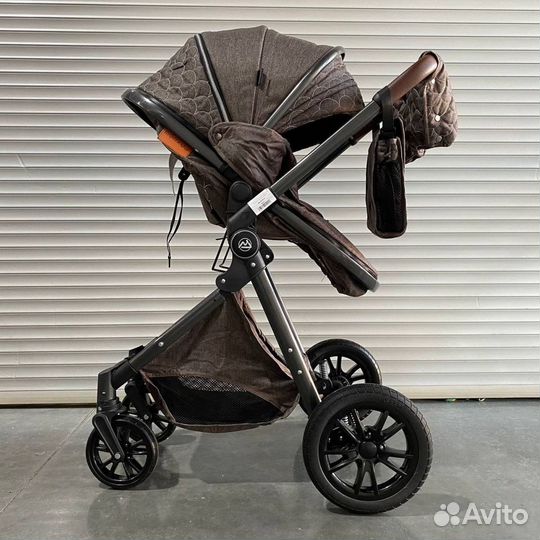 Детская коляска Luxmom V9 2в1