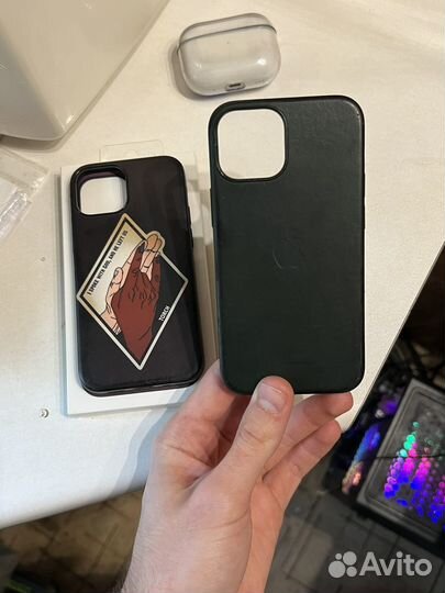 Кожаные чехлы iPhone 13 mini