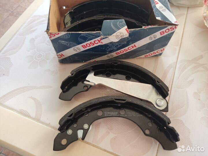 Колодки задние барабанные на VW Polo, Rapid