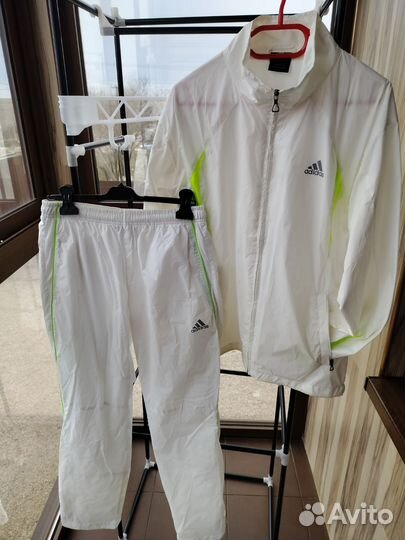 Спортивный костюм женский