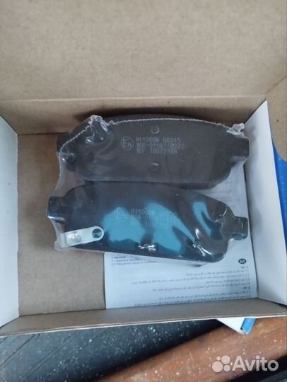 Комплект тормозных колодок ACDelco 19372198