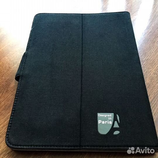 Чехол Kobe универсальный для планшетов 9