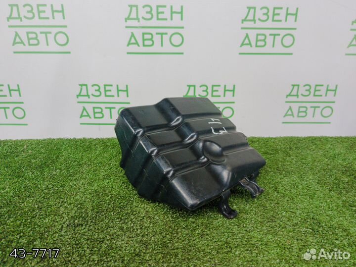 Резонатор воздушного фильтра Audi A6 C6