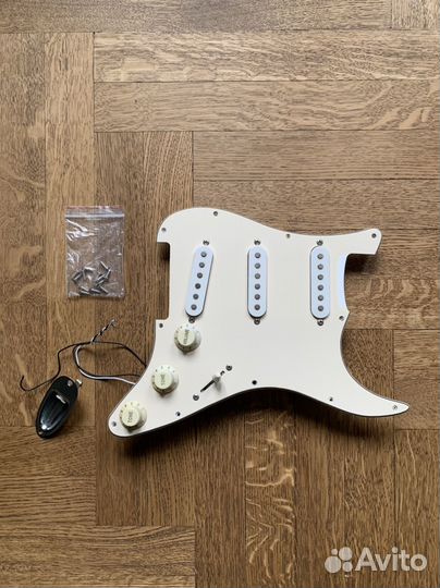 Пикгард, синглы Bacchus Stratocaster universe