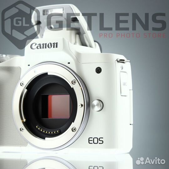 Canon EOS M50 Mark II EF-M 15-45mm 3.5-6.3 IS STM