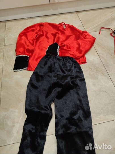 Новогодний костюм Зорро