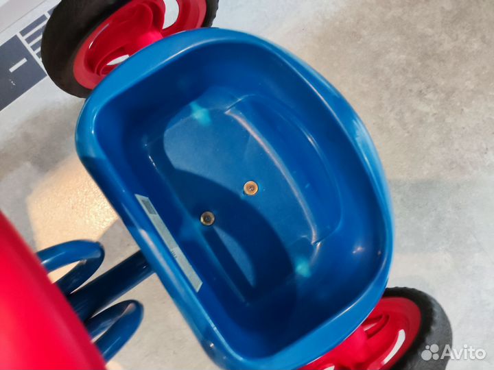 Трехколесный велосипед