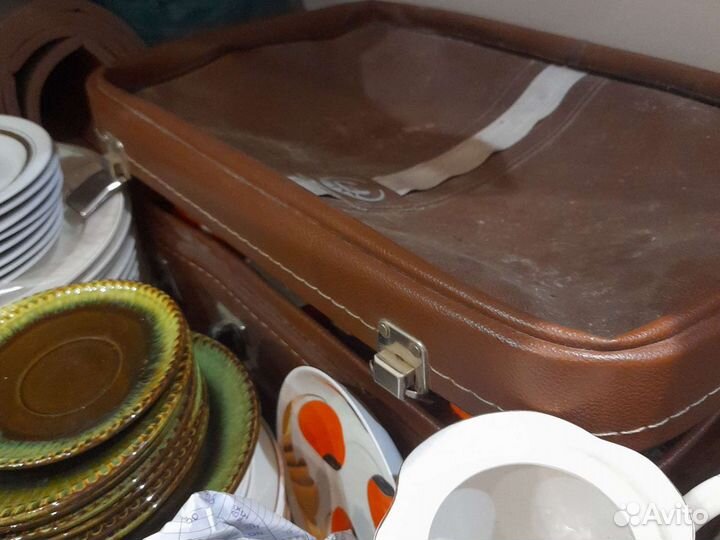 Чемодан старинный