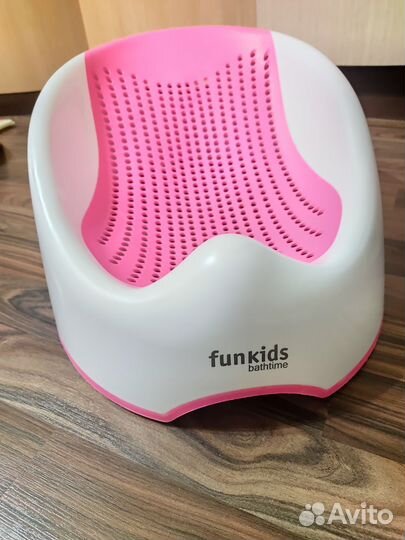 Горка лежак для купания