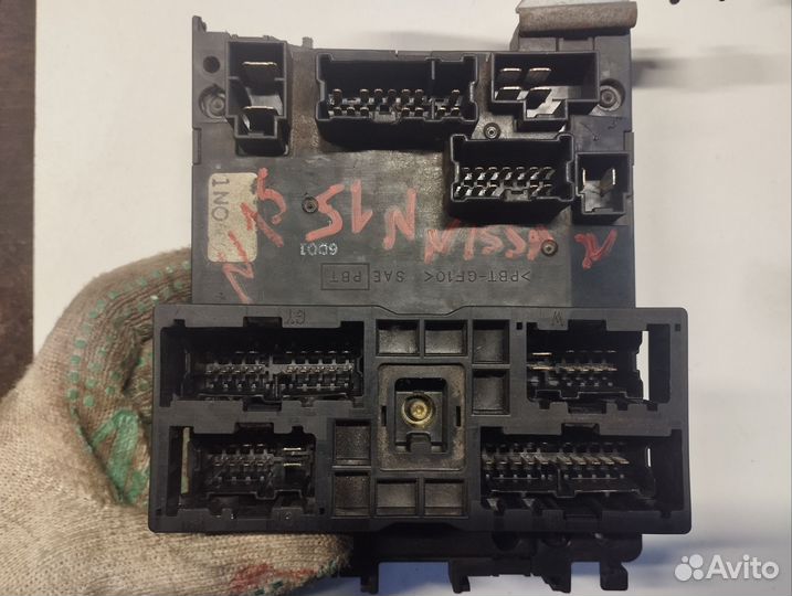 Блок предохранителей салона Nissan almera n15