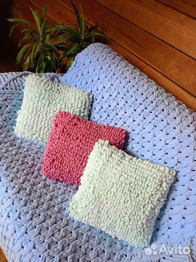 Подушка из ализе пуффи