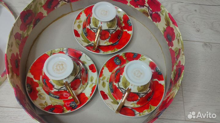 Чайный набор в коробке (чашки и блюдца)