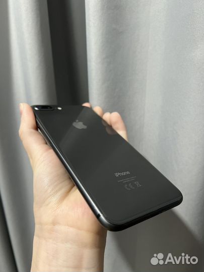 iPhone 8 Plus, 64 ГБ