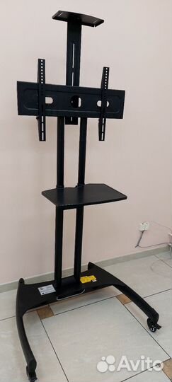 Мобильная стойка для телевизора