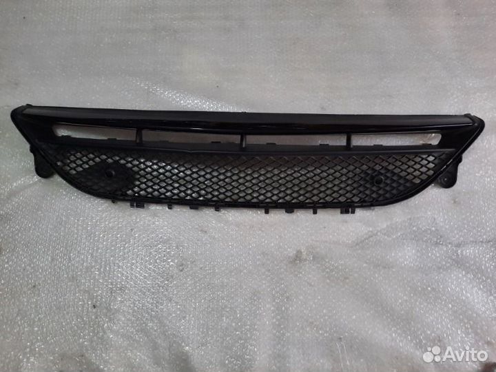 Решетка в бампер Mercedes-Benz E-Class W213 2016