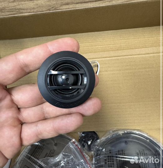 Оригинальные динамики pioneer 250W 17 см