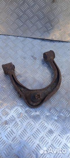 Рычаг передний левый Toyota Hilux (2005-2015) 2.5D