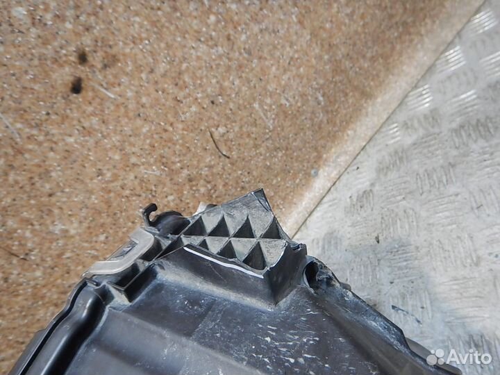 Фара правая Suzuki Jimny