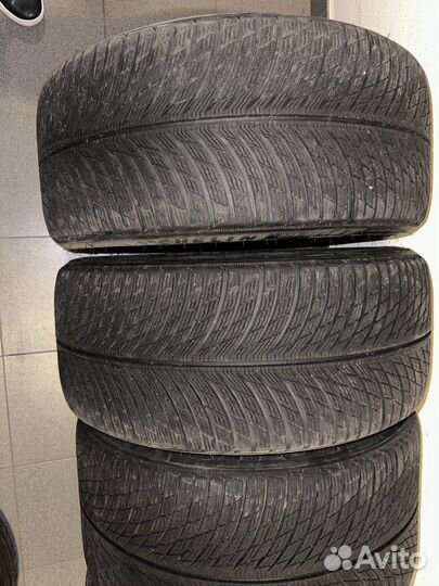 Michelin Pilot Alpin 5 275/35 R21 и 305/30 R21