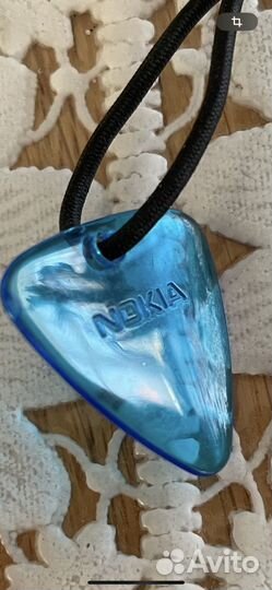 Зарядное устройство Motorola, брелок Nokia