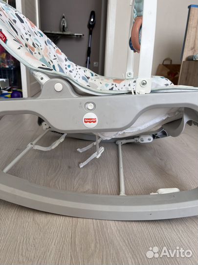 Шезлонг детский с вибрацией
