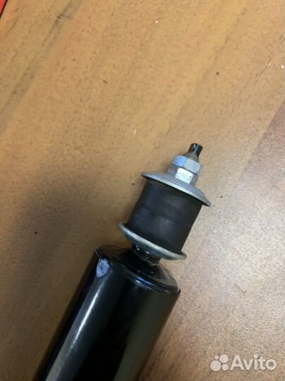 Амортизатор задний Гранд Витара 99-2005