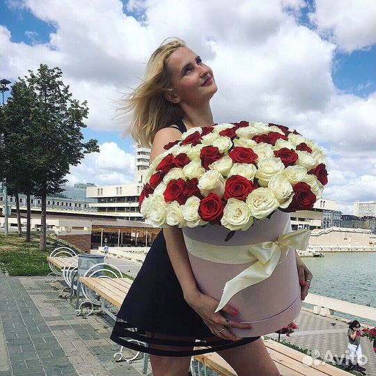 Букет розы в шляпной коробке