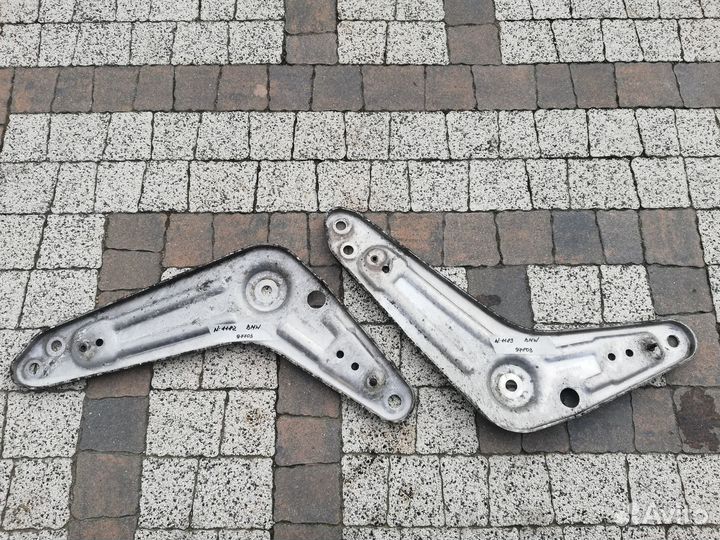 Кронштейн подвески задний BMW