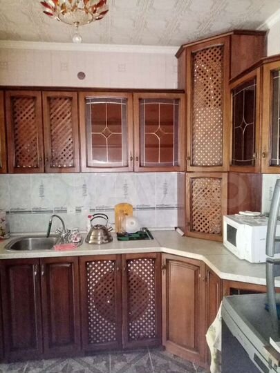 2-к. квартира, 76 м², 2/5 эт.