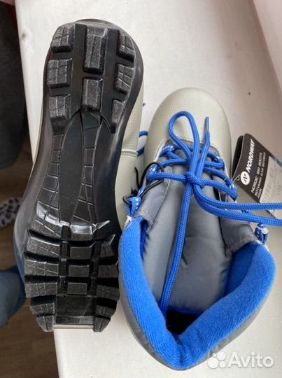 Лыжные ботинки+лыжи+палки