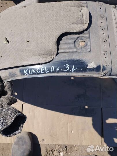 Задний левый локер Kia Ceed 2 (JD) хетчбэк