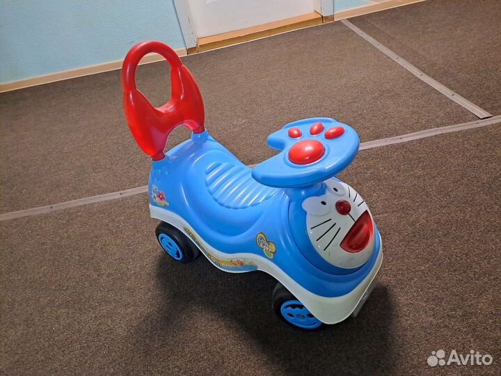 Машинка каталка толокар