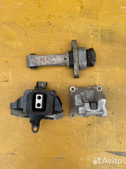 Опора-подушка двигателя левая KIA Optima 4 JF 2019